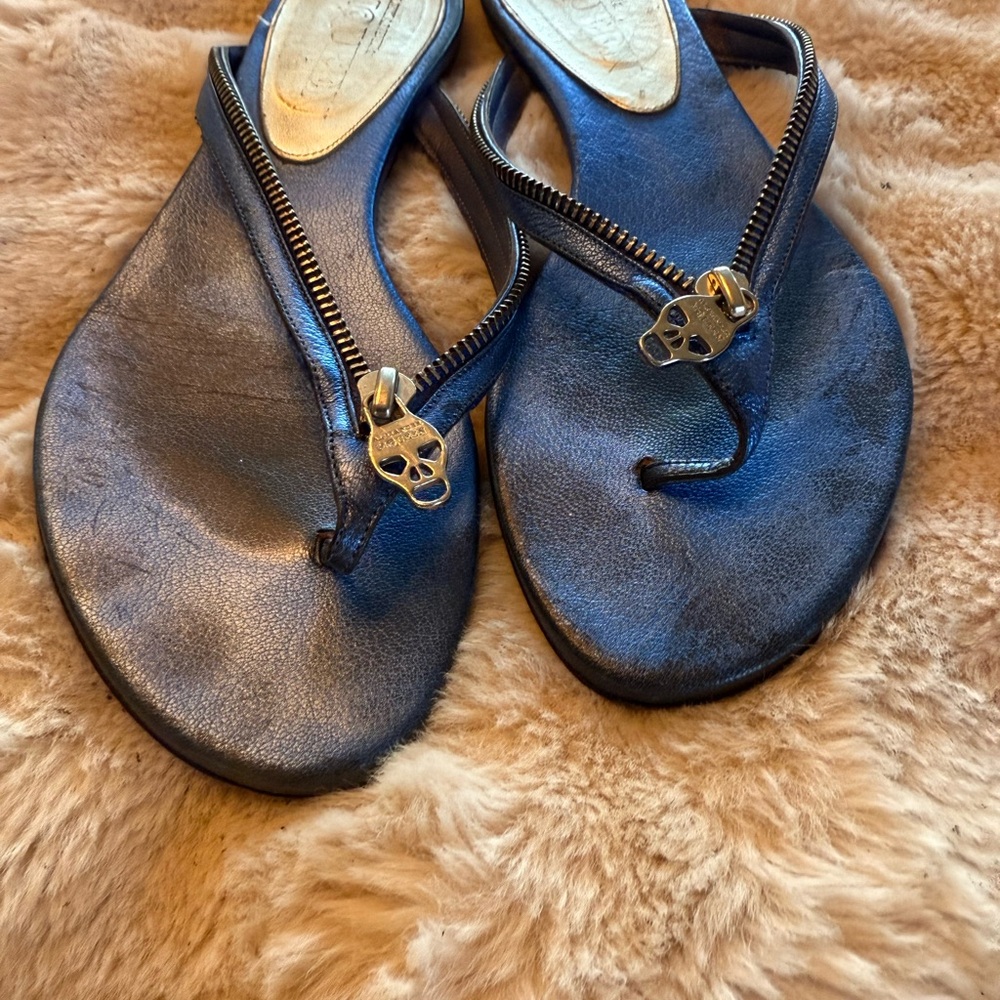 Alexander McQueen Navy Skull Zipper Sandals